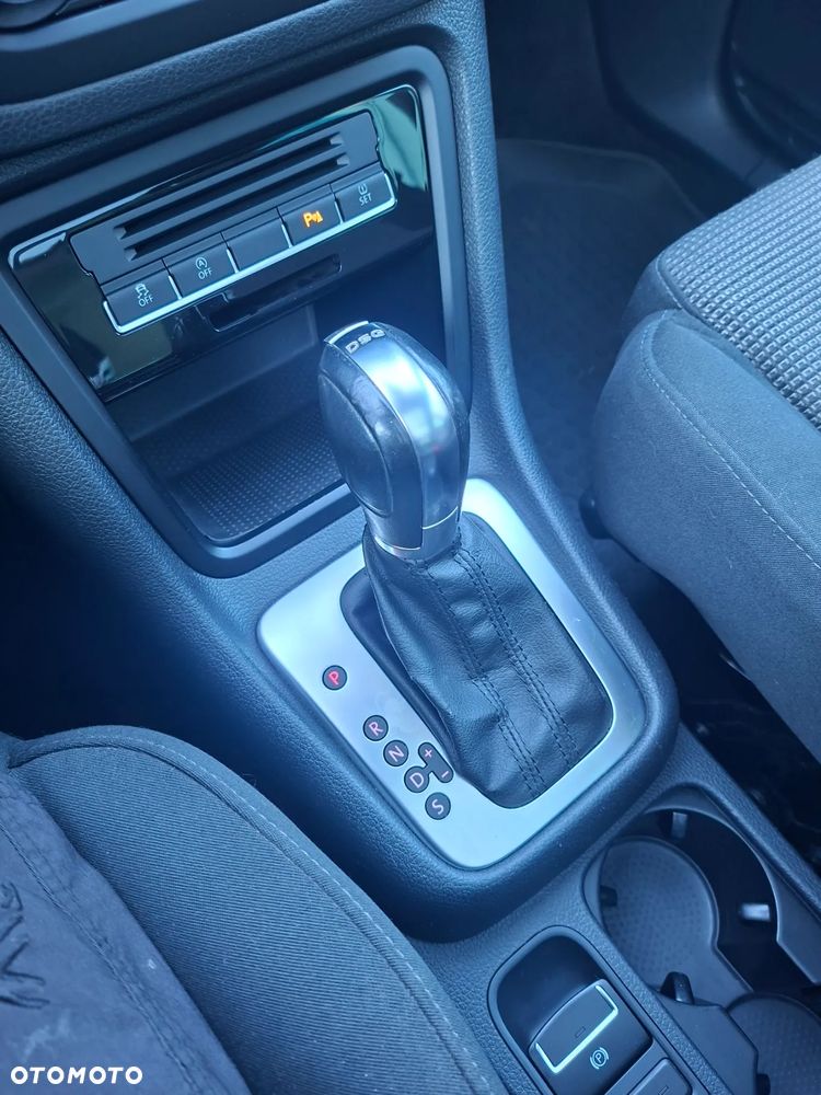 Volkswagen Sharan 2.0 TDI Comfortline DSG - 24