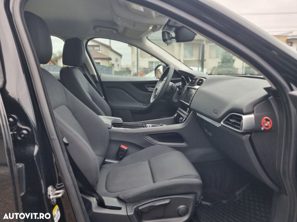 Jaguar F-Pace 20d AWD Aut. Pure - 19