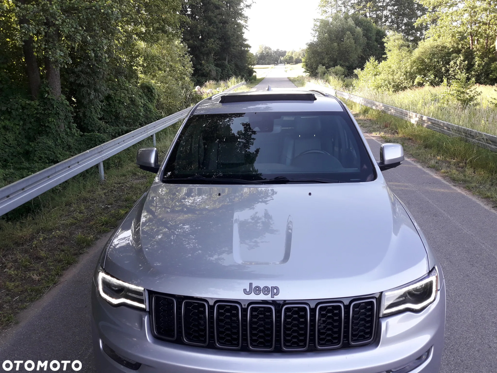 Jeep Grand Cherokee 5.7 V8 HEMI Overland Summit