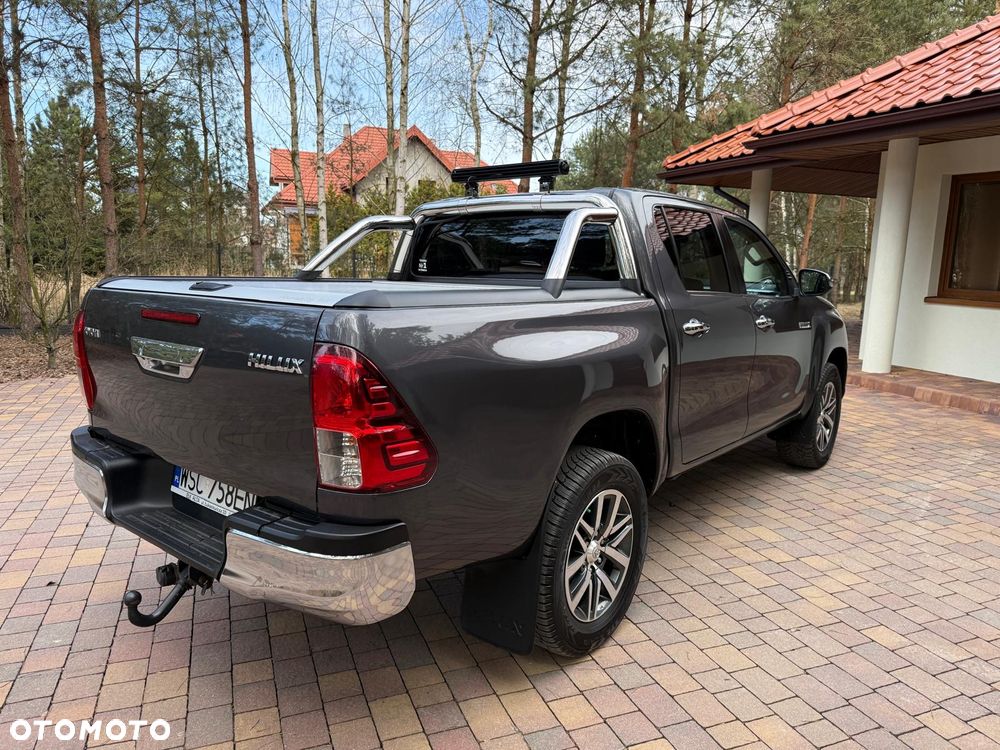 Toyota Hilux 2.4 D-4D Double Cab SR5 4x4 - 4