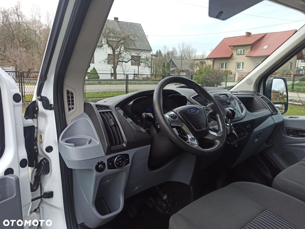 Ford Transit - 18