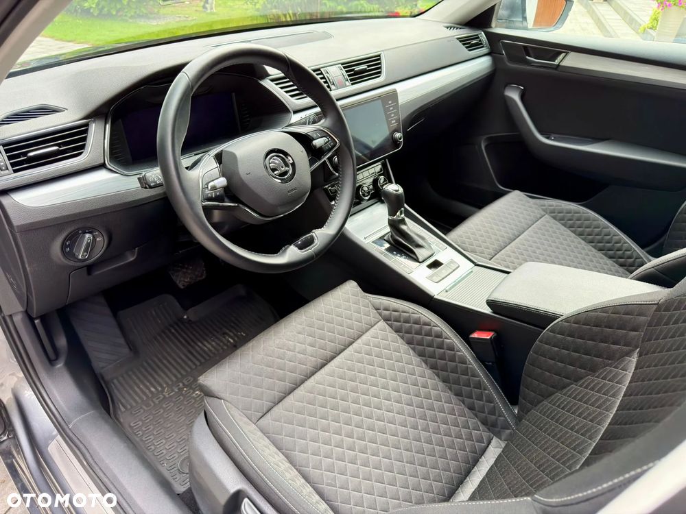 Skoda Superb 2.0 TDI SCR Ambition DSG - 22