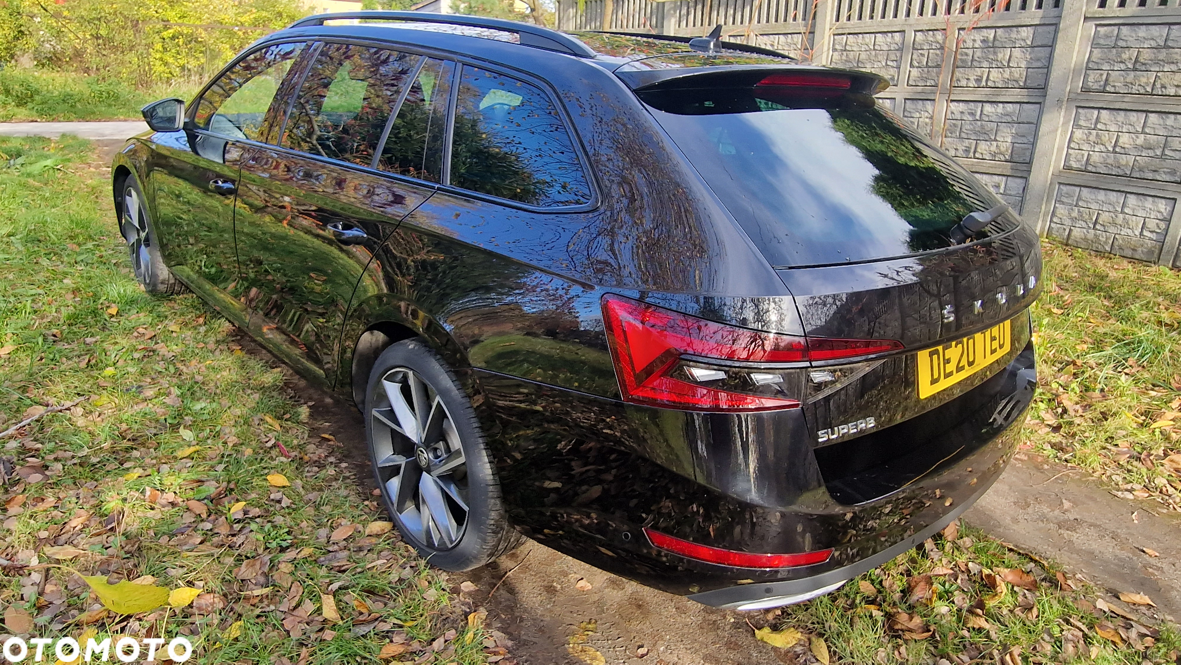 Skoda Superb 1.5 TSI ACT DSG Sportline - 4