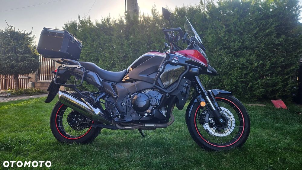 Honda VFR - 3