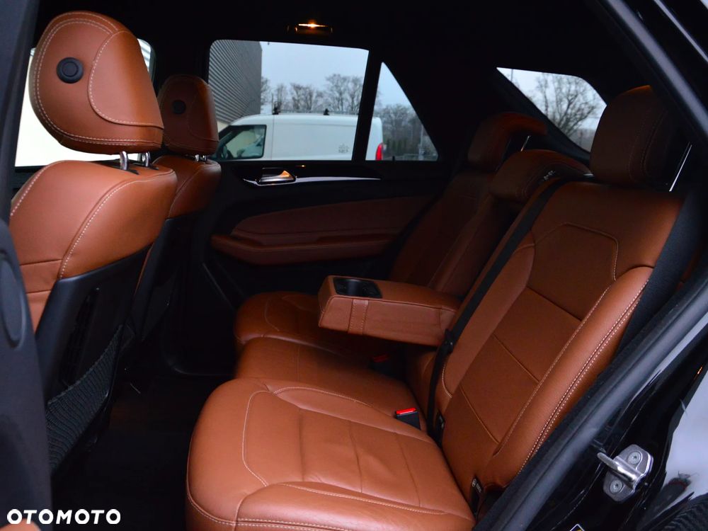 Mercedes-Benz GLE - 15