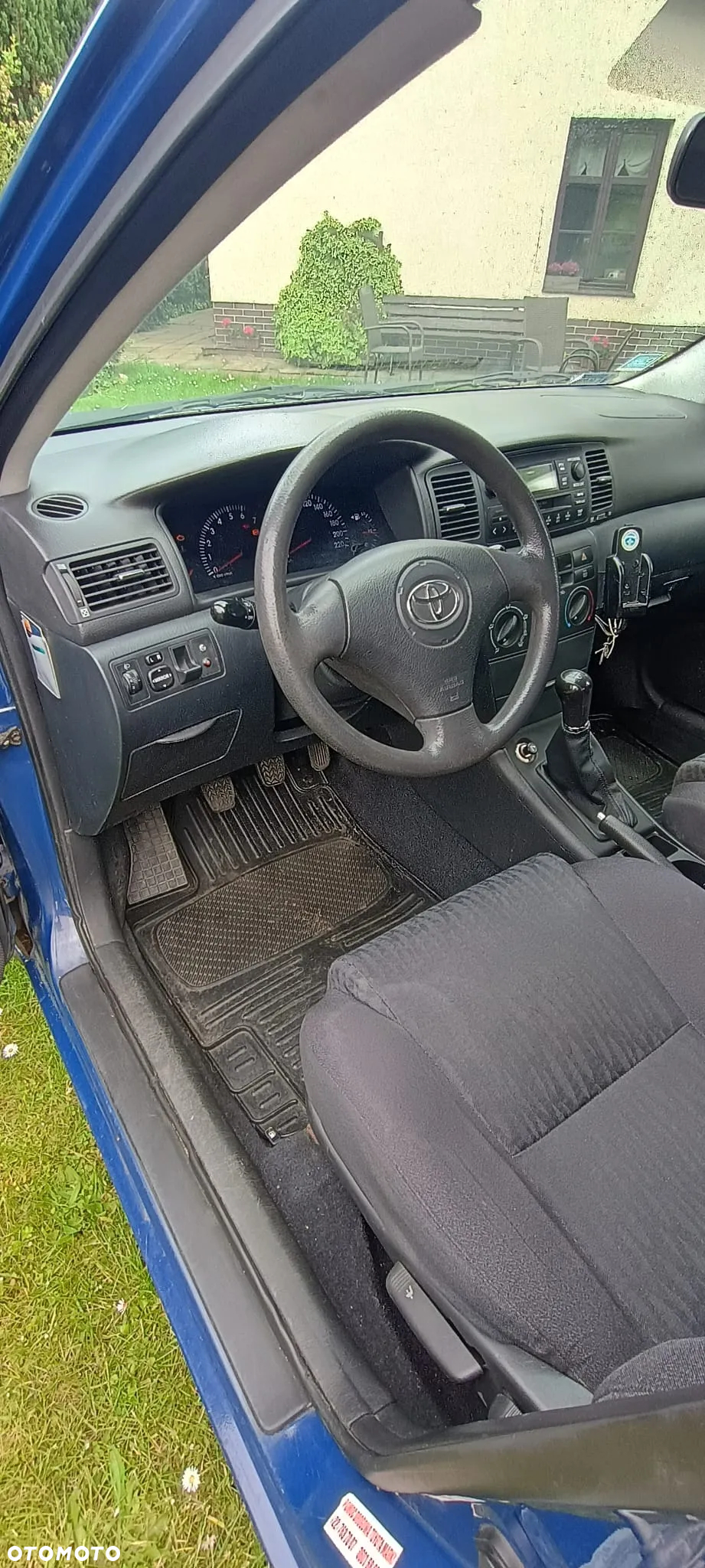 Toyota Corolla - 11
