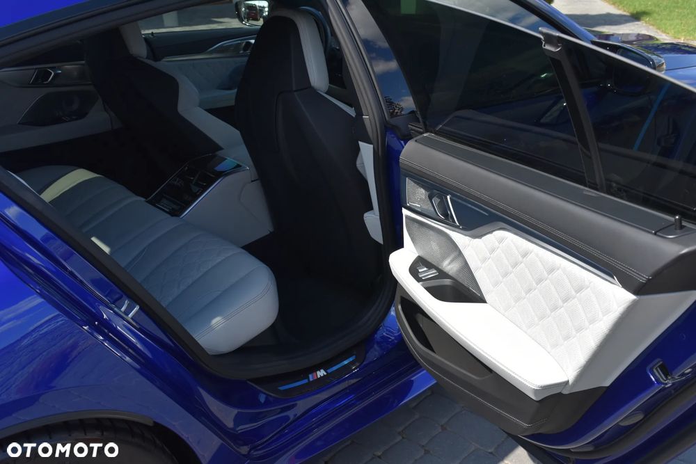 BMW M8 - 36