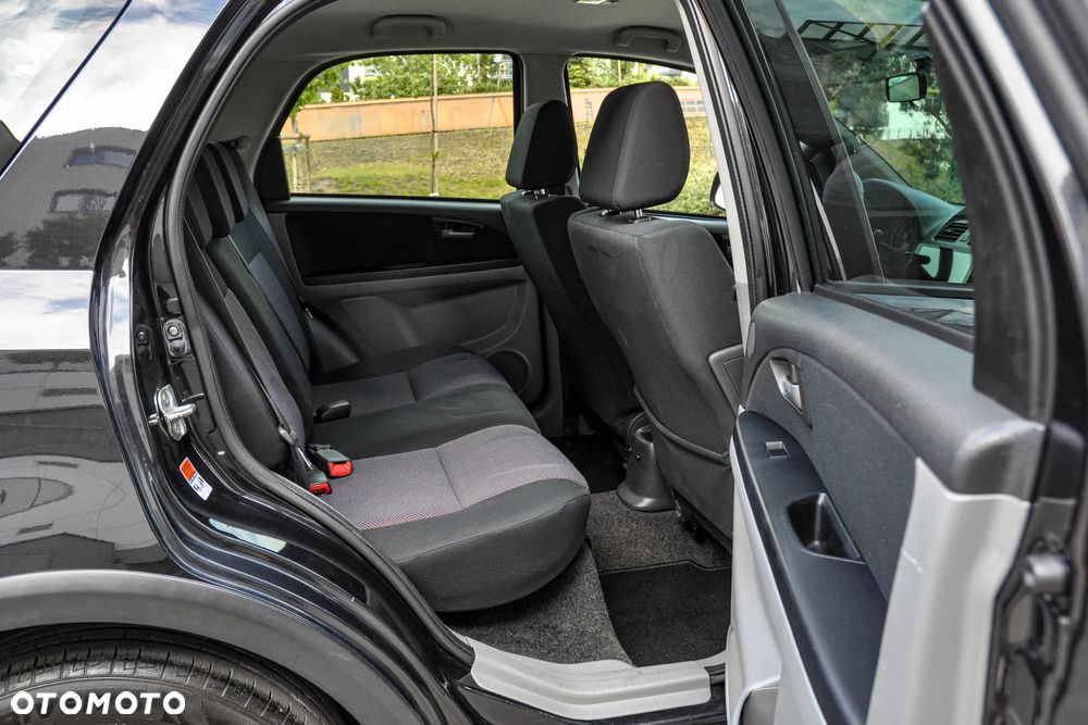 Suzuki SX4 - 12