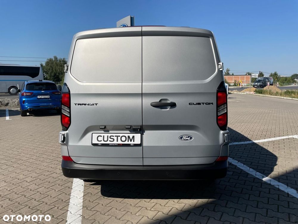 Ford Transit Custom - 11