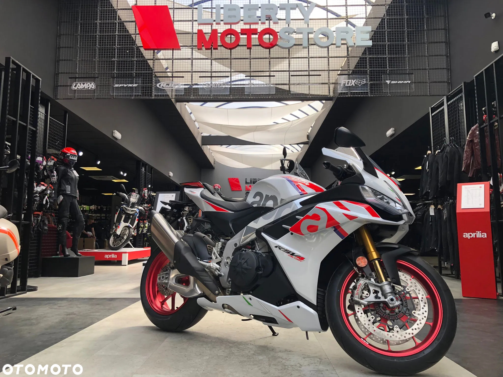 Aprilia RSV - 9