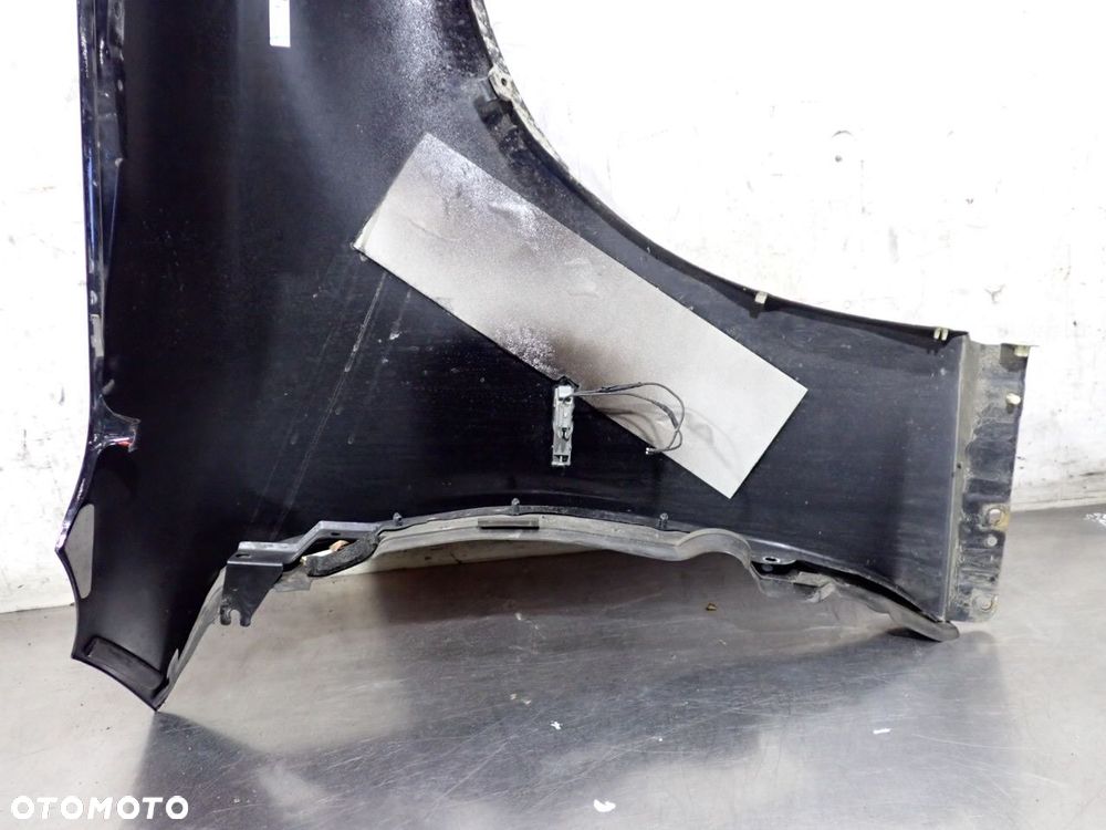 BŁOTNIK LEWY PRZEDNI INFINITI M37X KOL: GAC - 12