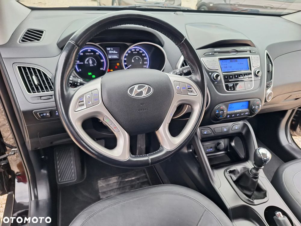 Hyundai ix35 2.0 CRDi 4WD Premium - 17