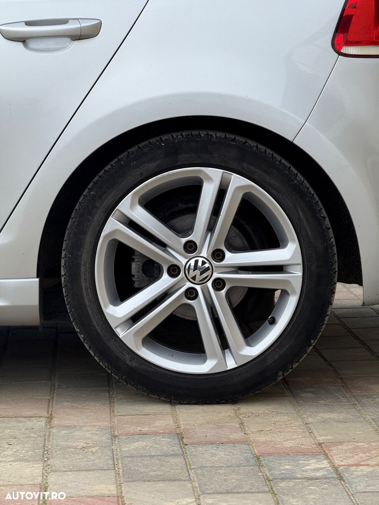 Volkswagen Golf 1.6 TDI DPF Exclusive - 20