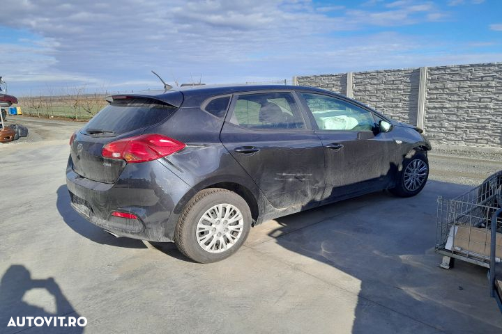 Galerie admisie 503192 Kia Ceed 2 [2012 - 2015] Hatchback 5-usi 1.4 C - 8