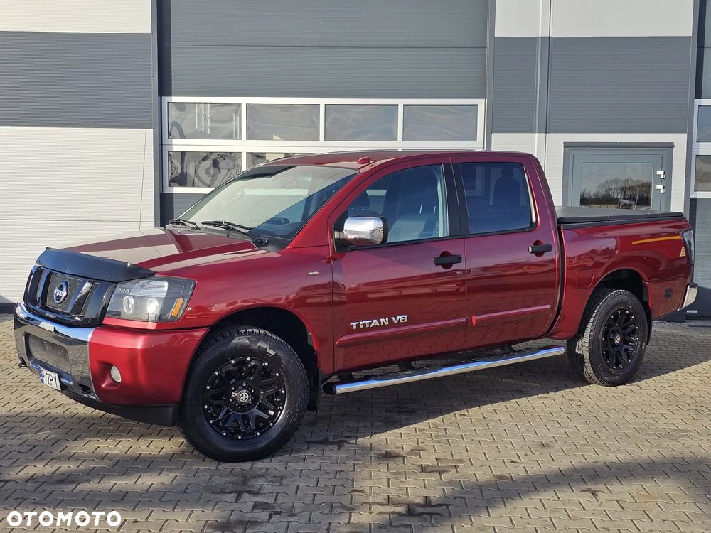 Nissan Titan 5.6 V8 SE Crew Cab - 11