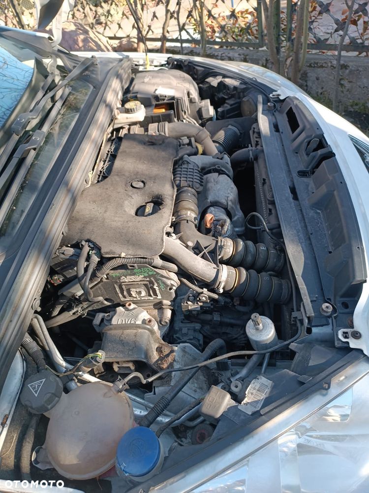 Peugeot 308 1.6 HDi Style - 10