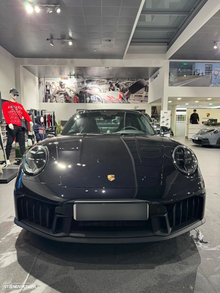 Porsche 911 (992) - 2