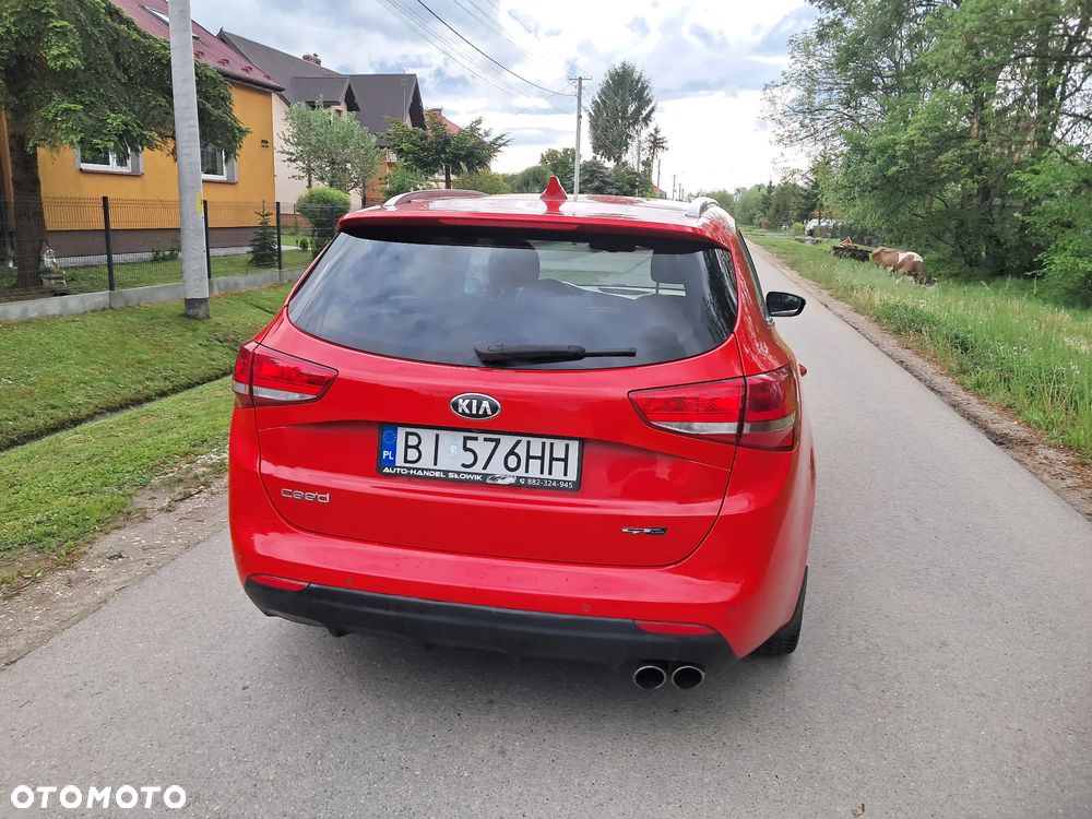 Kia Ceed 1.6 CRDi GT Line DCT - 12