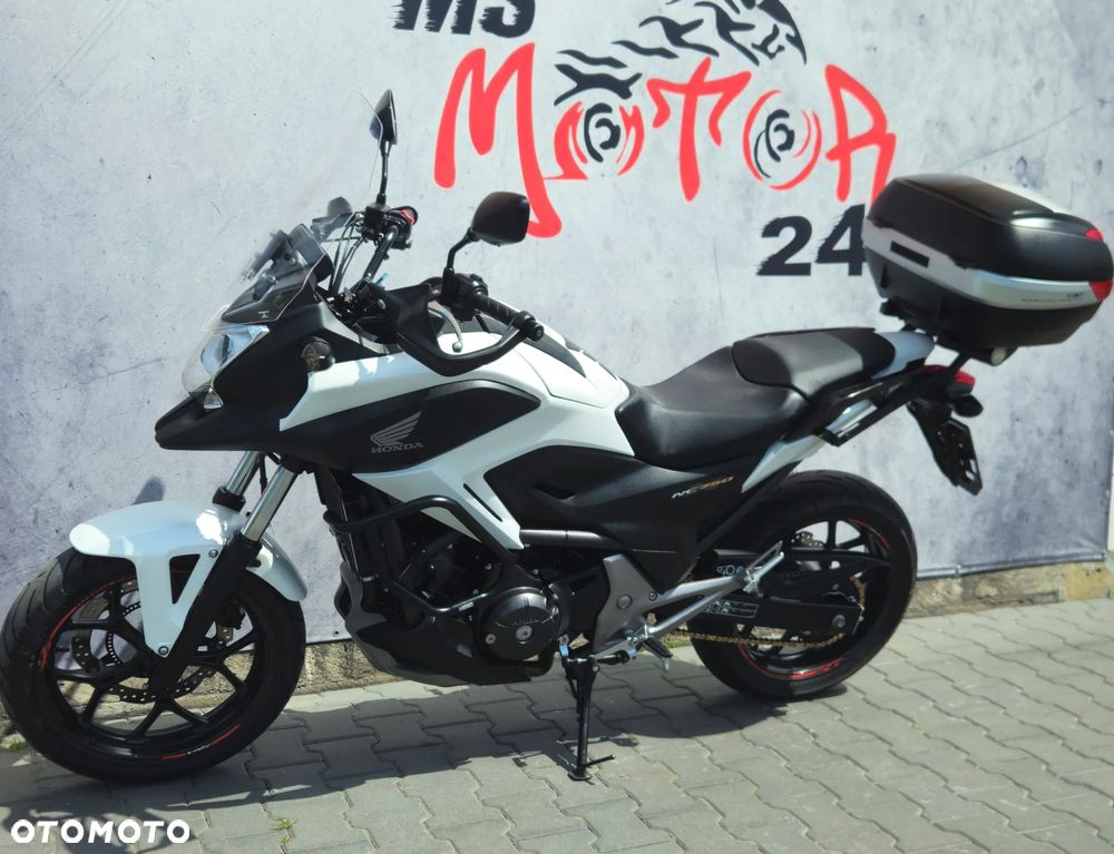 Honda NC - 8