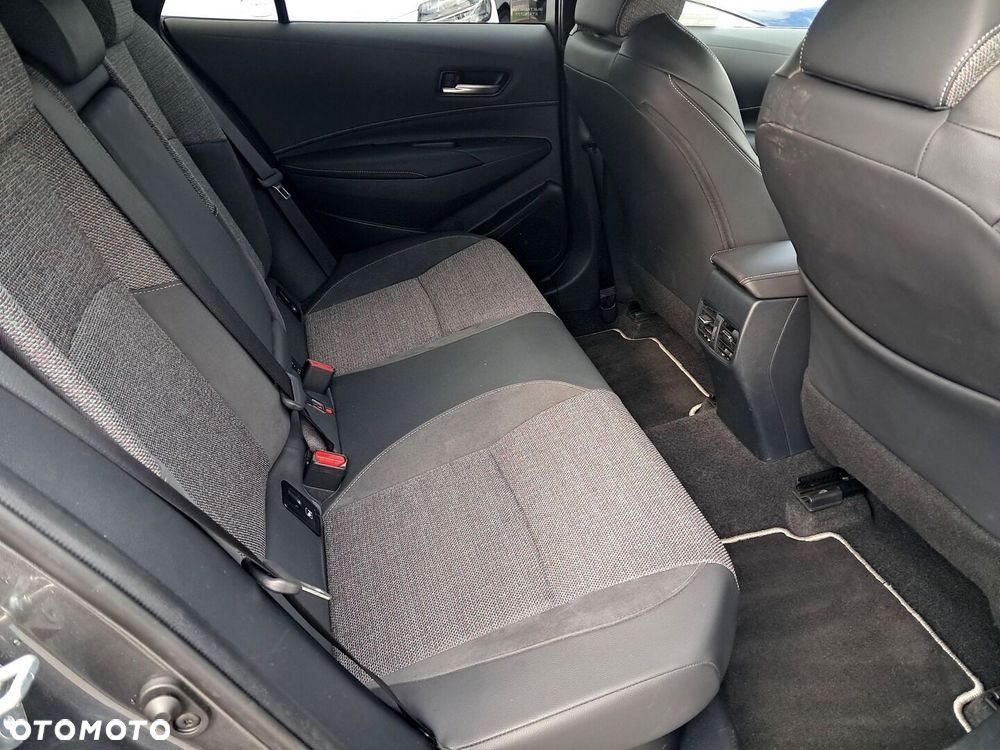 Toyota Corolla 1.8 Hybrid Style - 10