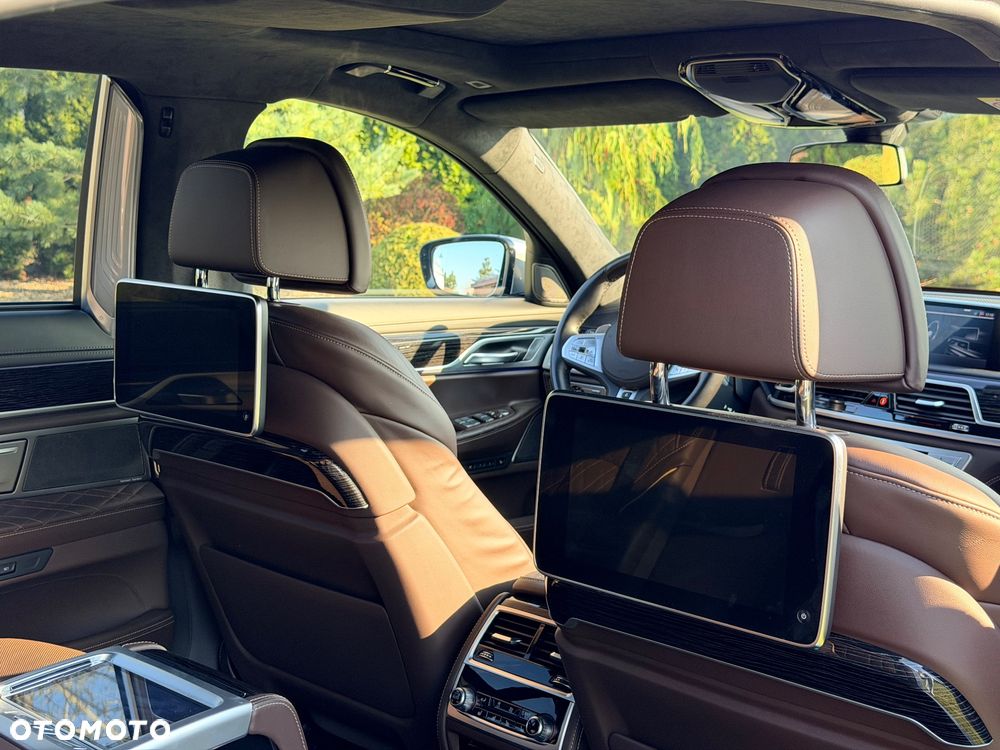 BMW Seria 7 - 15