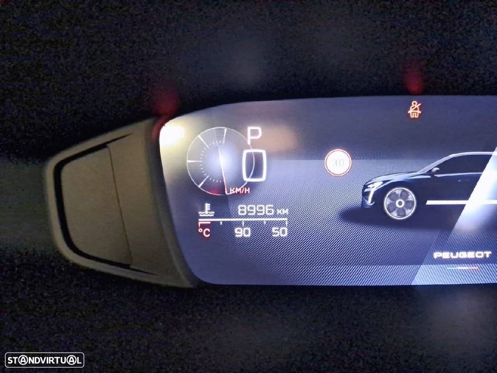 Peugeot 408 1.2 Hybrid Allure e-DCS6 - 13