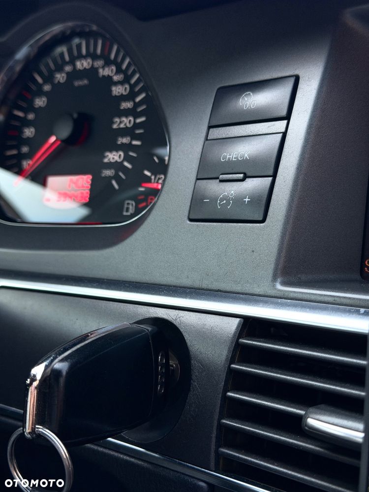 Audi A6 Limousine 3.0 TDI Quattro Tiptronic - 37