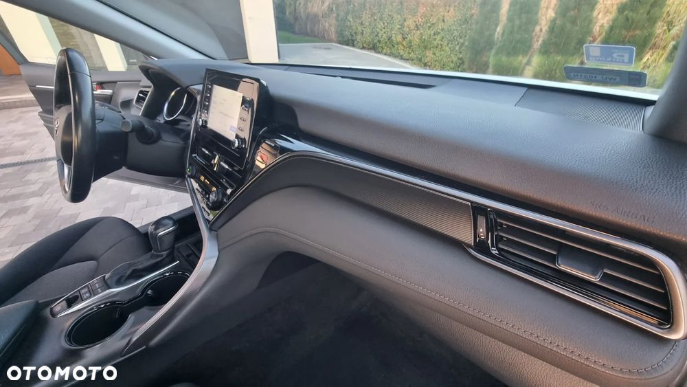 Toyota Camry - 27