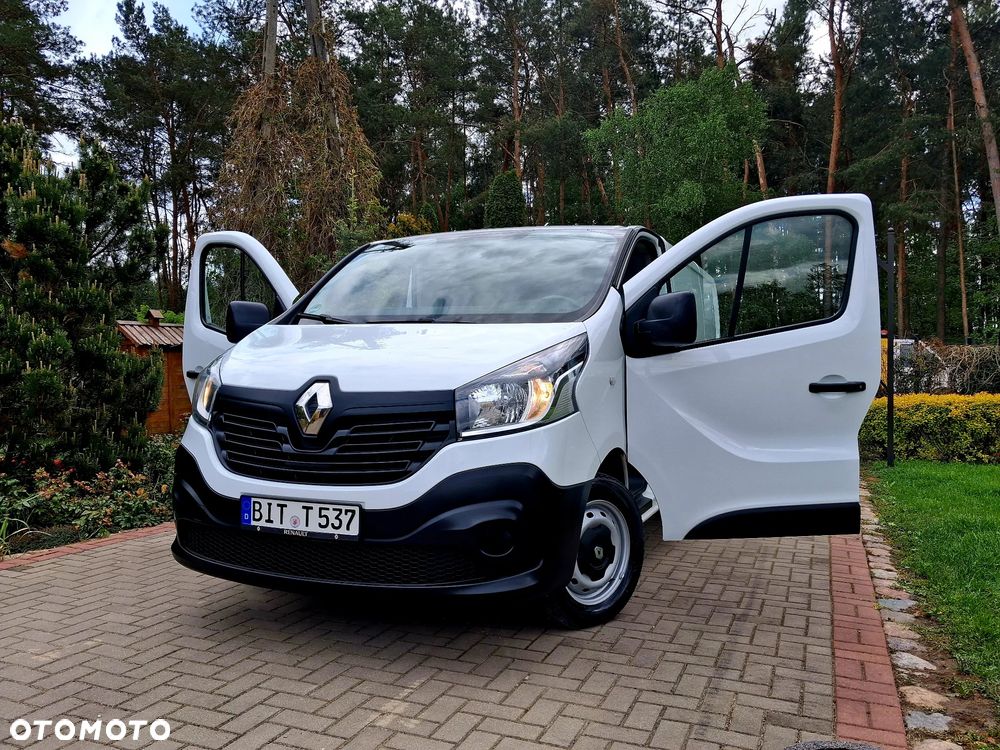 Renault Trafic - 1