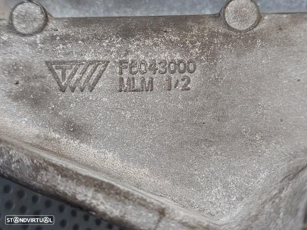 Apoio / Suporte Alternador / Compressor A/C Nissan Qashqai / Qashqai + - 3