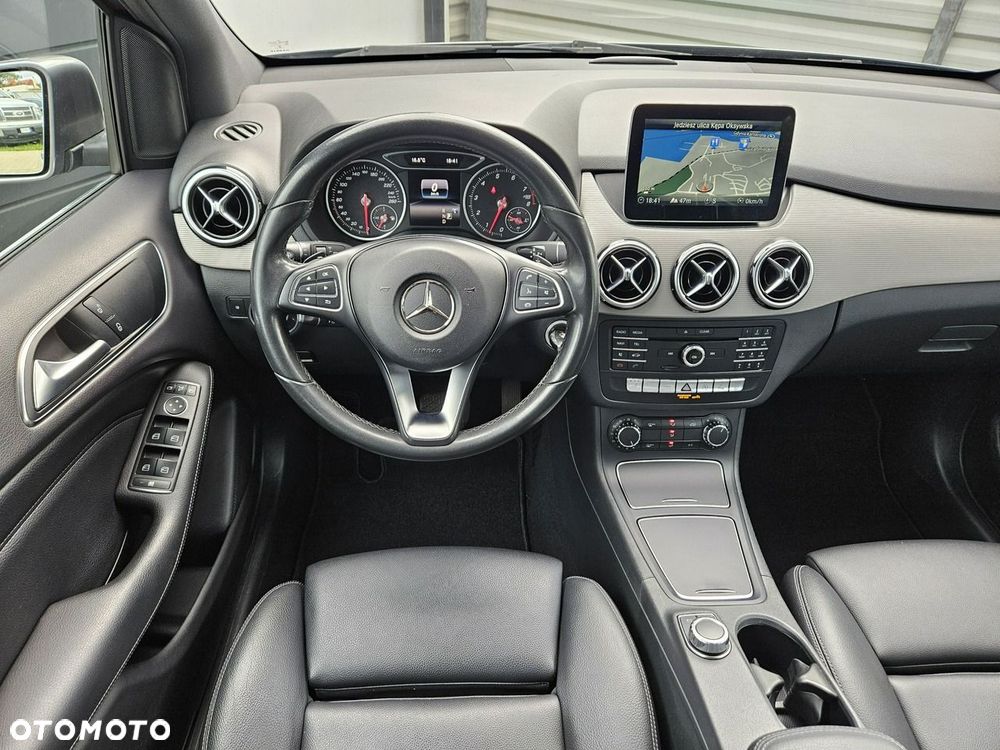 Mercedes-Benz Klasa B 180 7G-DCT Style - 8