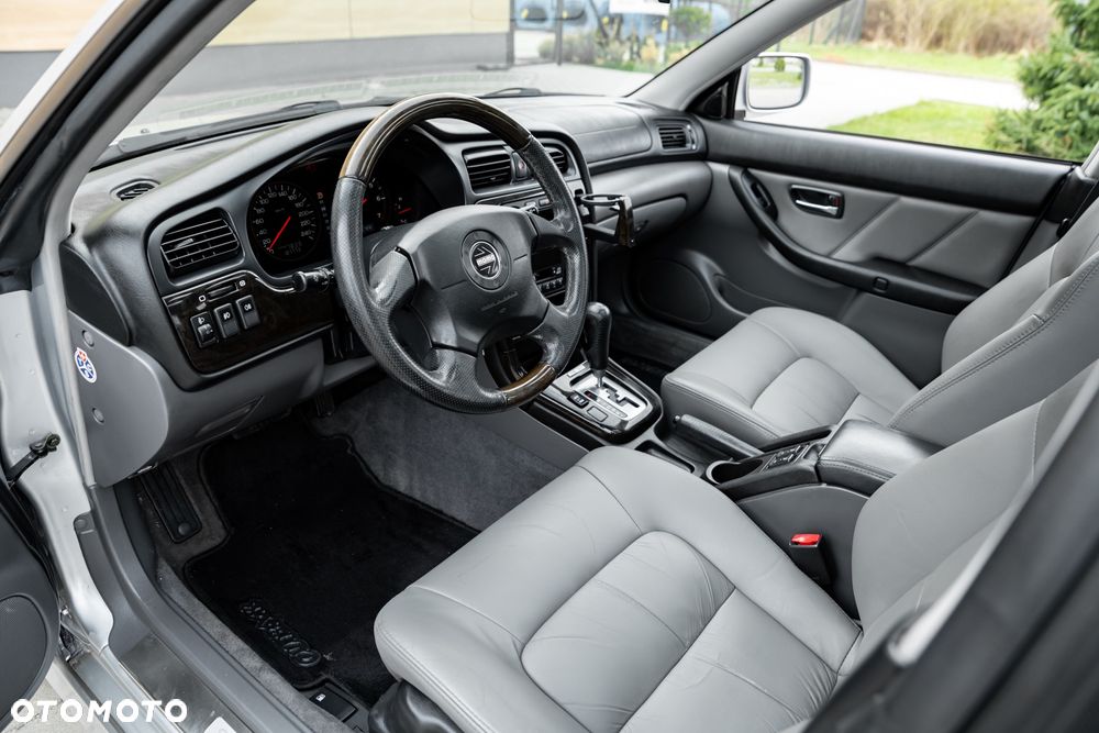 Subaru Outback 3.0 H6 - 17