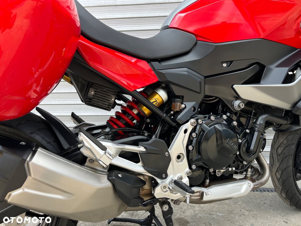 BMW XR - 12