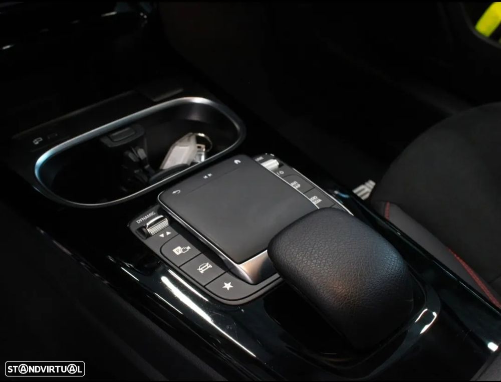 Mercedes-Benz A 250 e 8G-DCT AMG Line Advanced Plus - 4