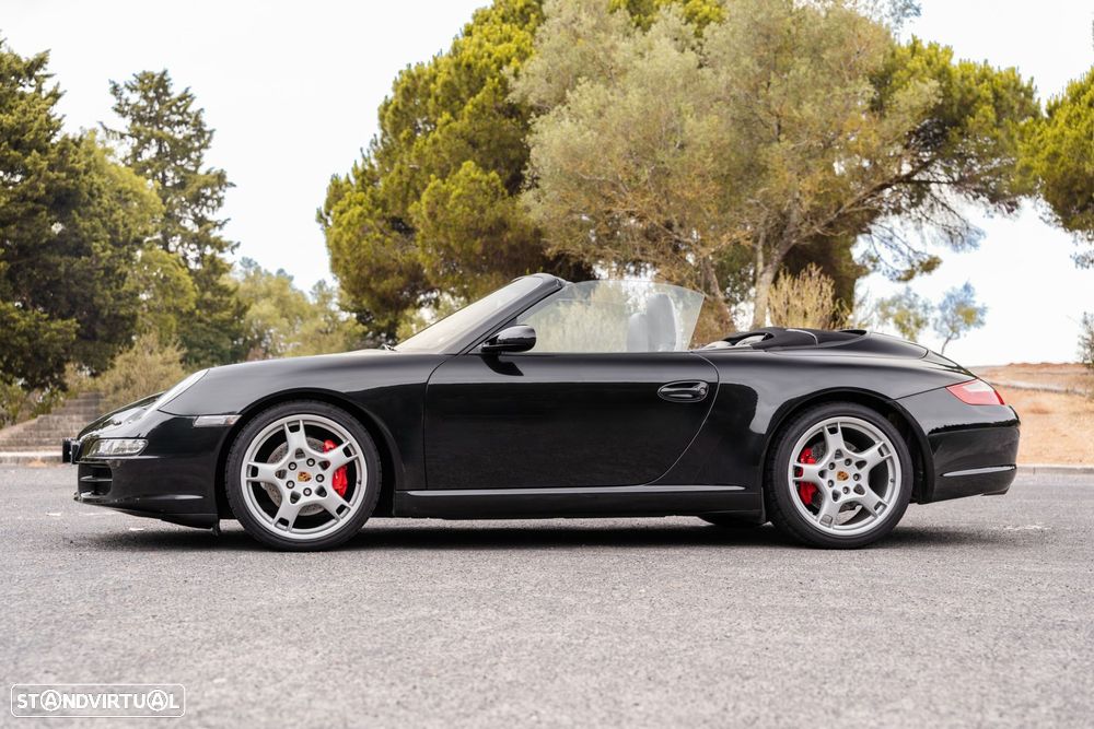 Porsche 911 Série F - 4
