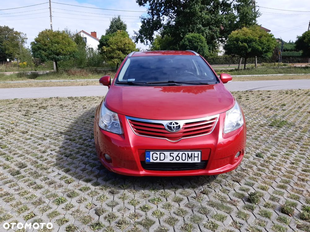 Toyota Avensis 1.8 Luna