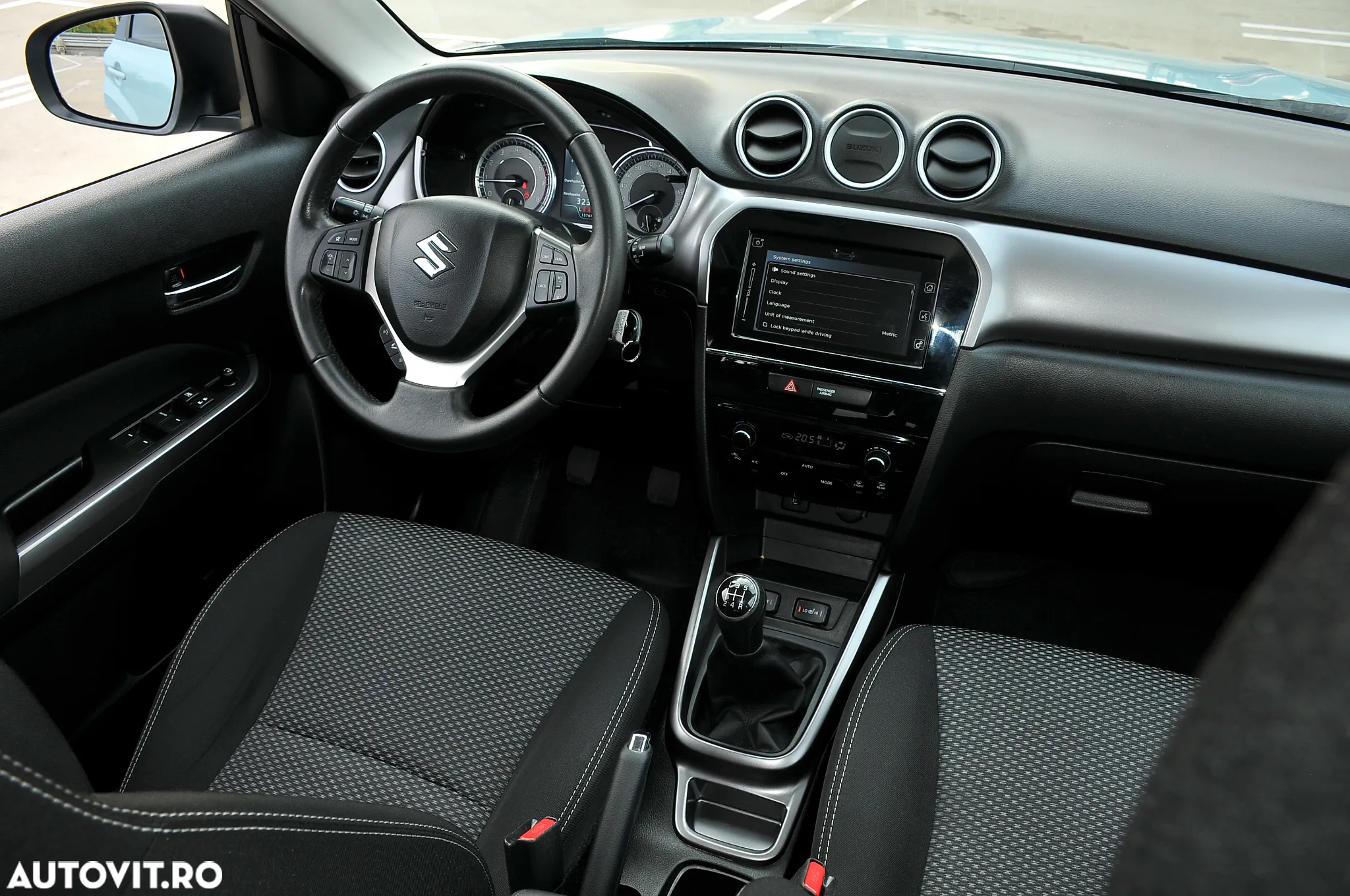 Suzuki Vitara 1.0 Boosterjet Comfort - 4