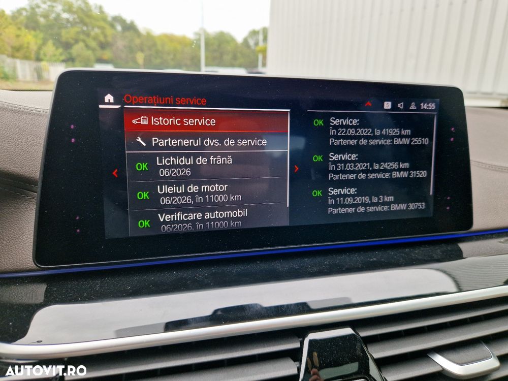 BMW Seria 5 540i xDrive AT - 34
