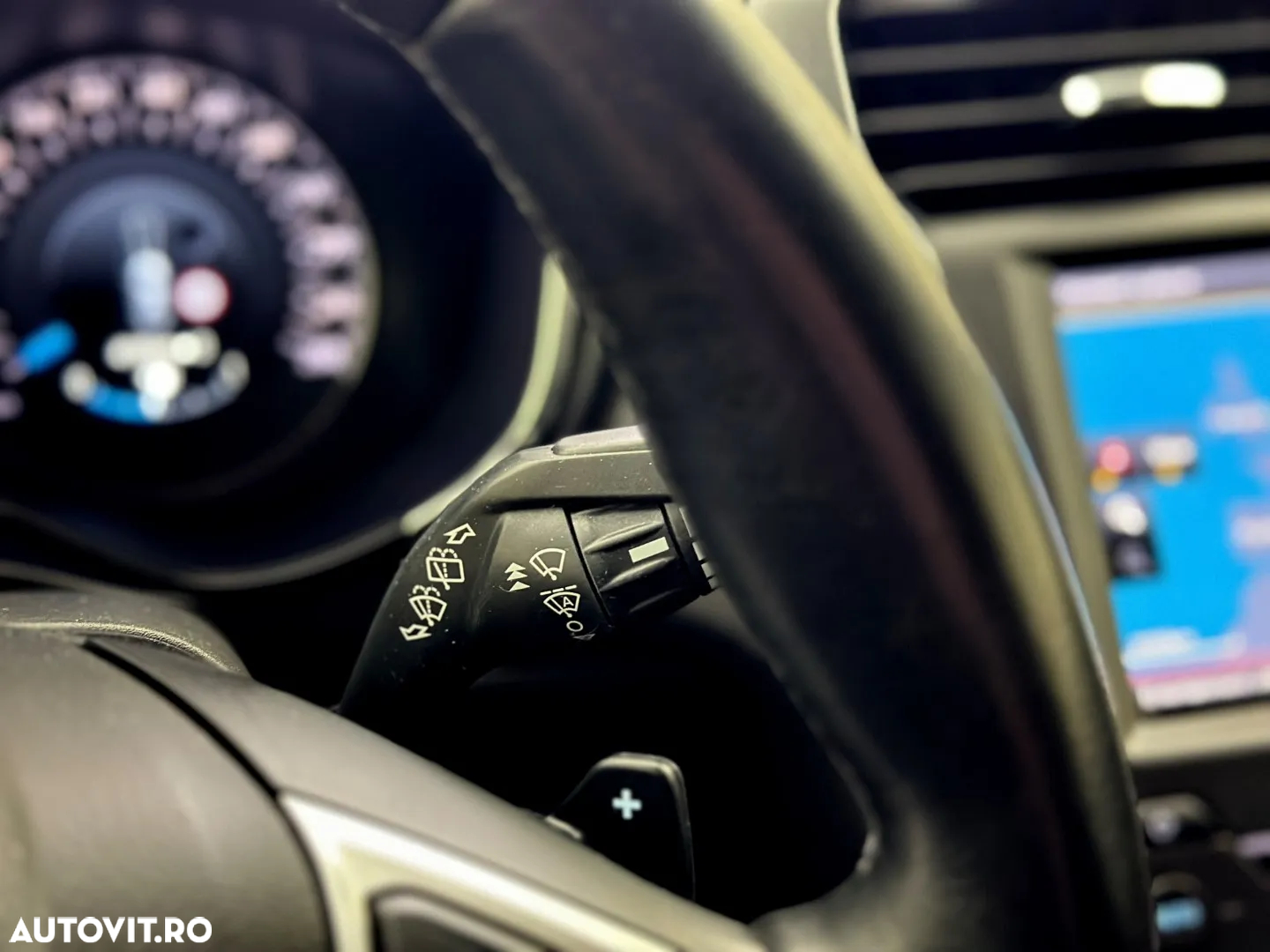 Ford Mondeo - 28