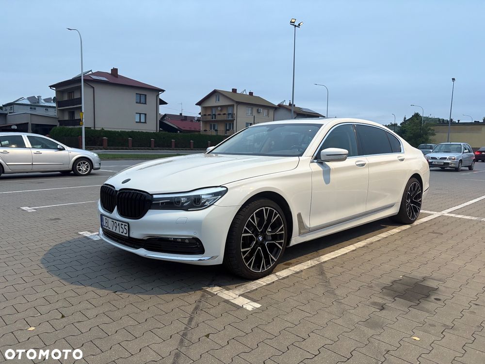BMW Seria 7 740i - 2