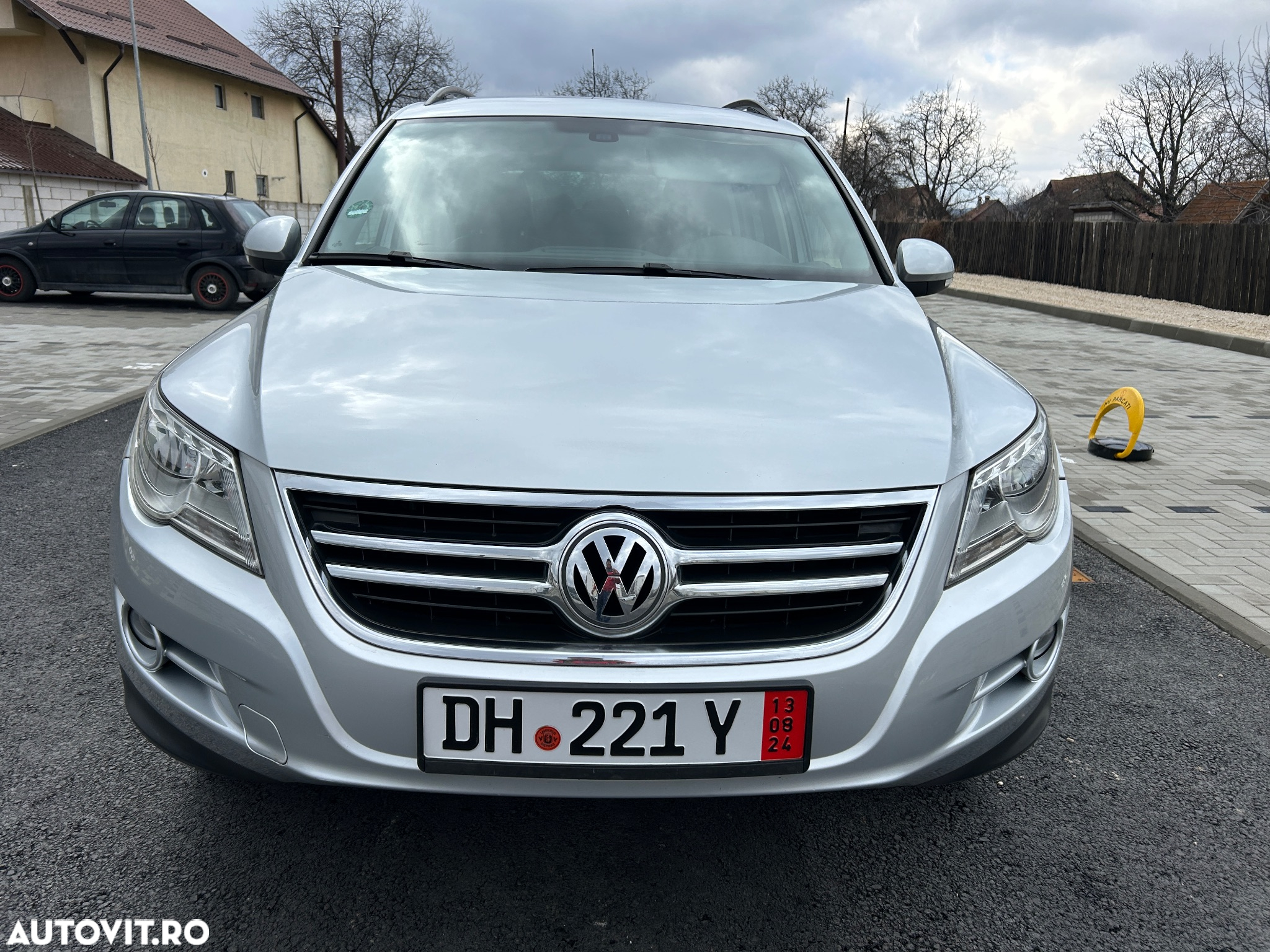 Volkswagen Tiguan 2.0 TDI 4Motion Track & Style - 17