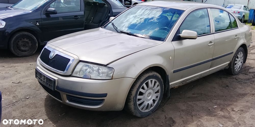 SKODA SUPERB dawca części - 1