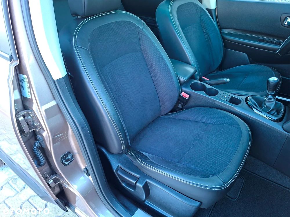 Nissan Qashqai+2 2.0 Tekna - 24