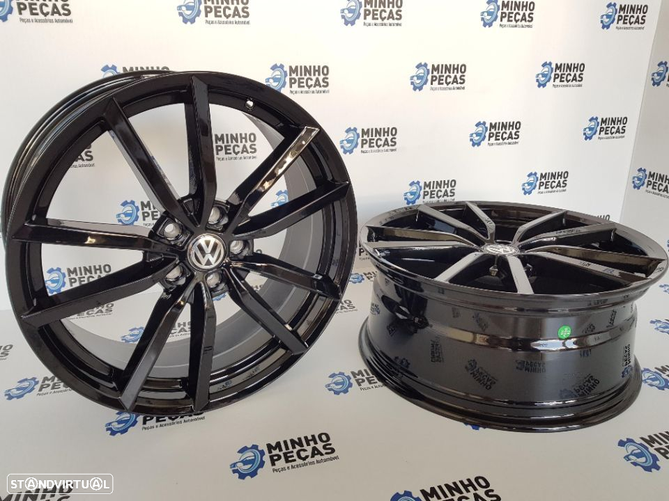 Jantes Golf R em 19 Gloss Black - 5