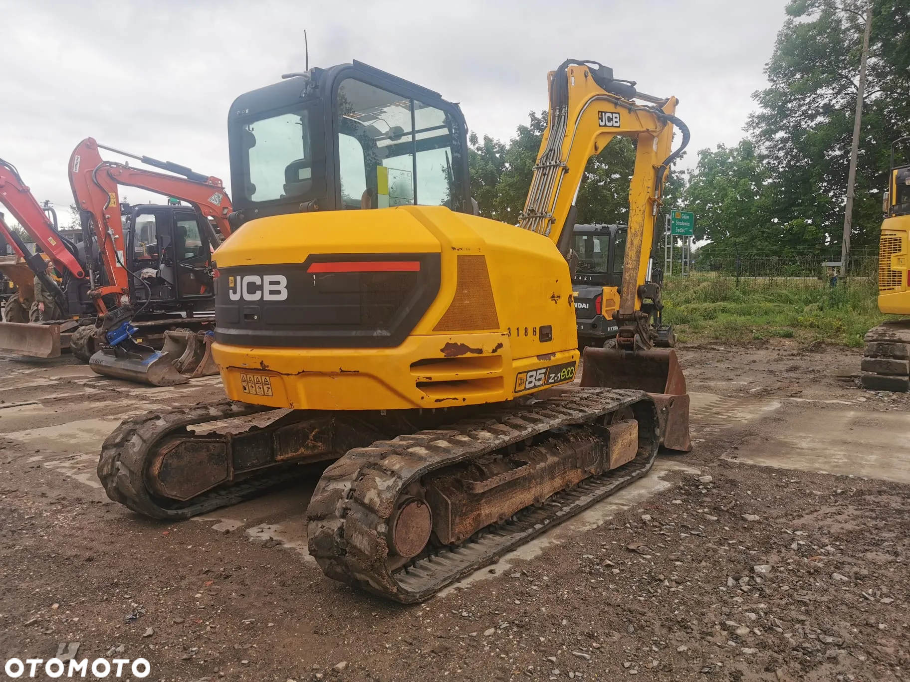 JCB 85Z-1 - 2