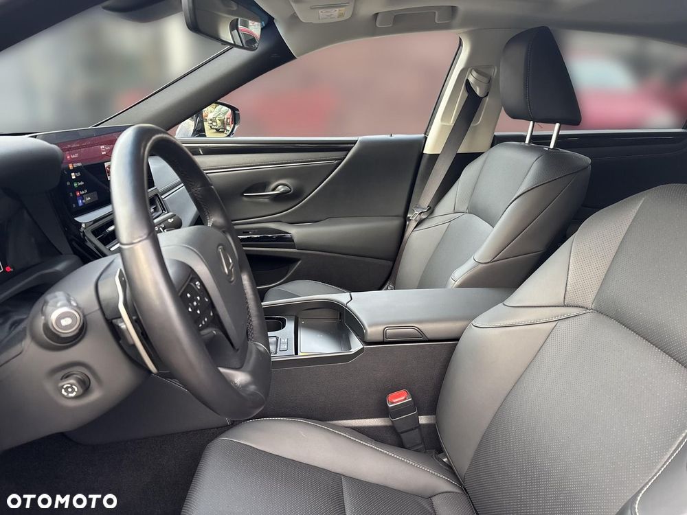 Lexus ES 300h Business Edition - 19