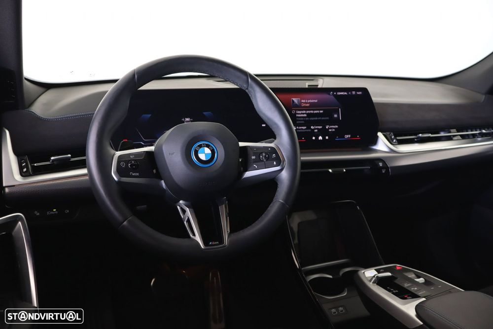 BMW iX2 eDrive20 Pack Desportivo M - 28