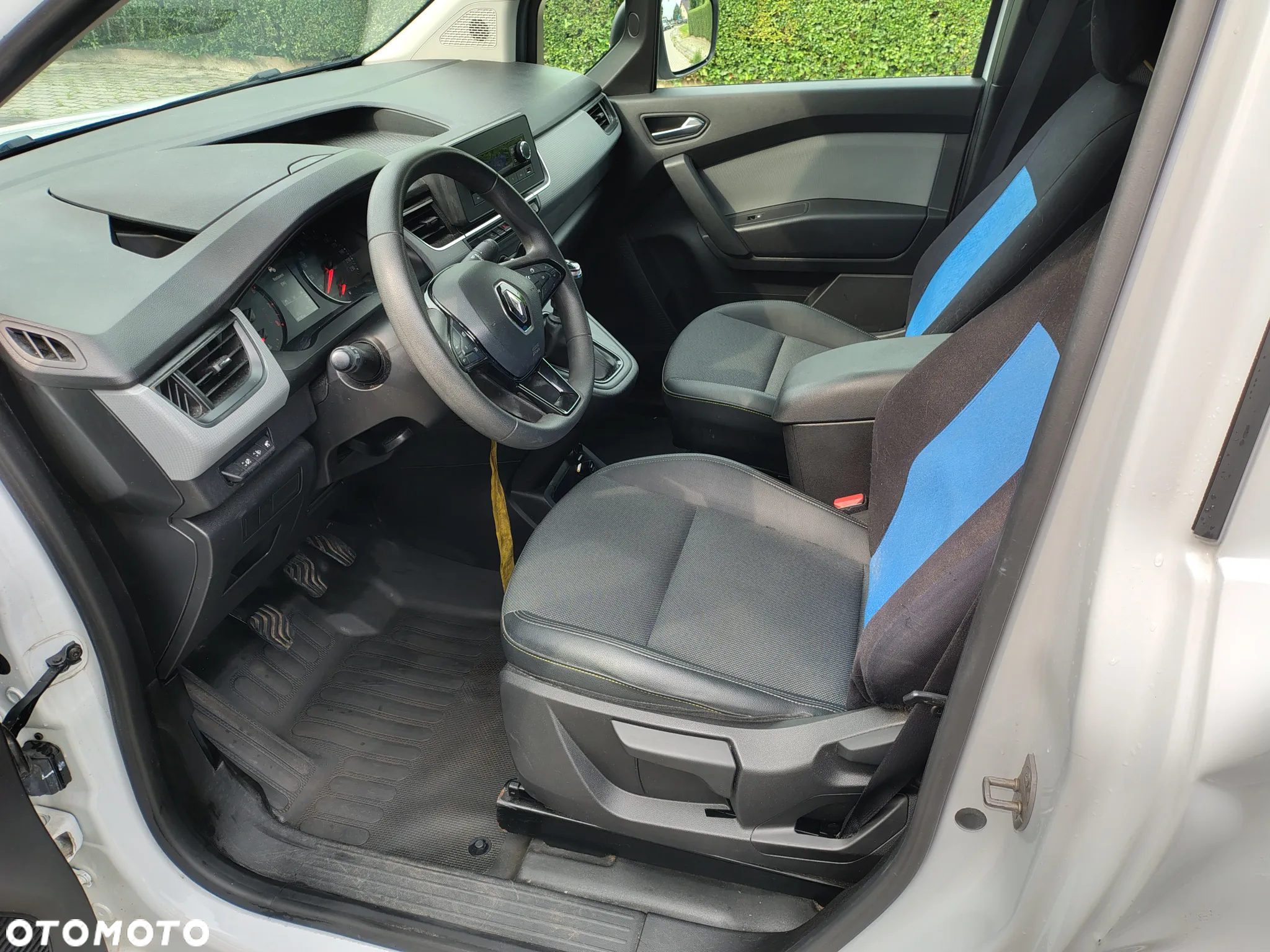 Renault KANGOO - 23