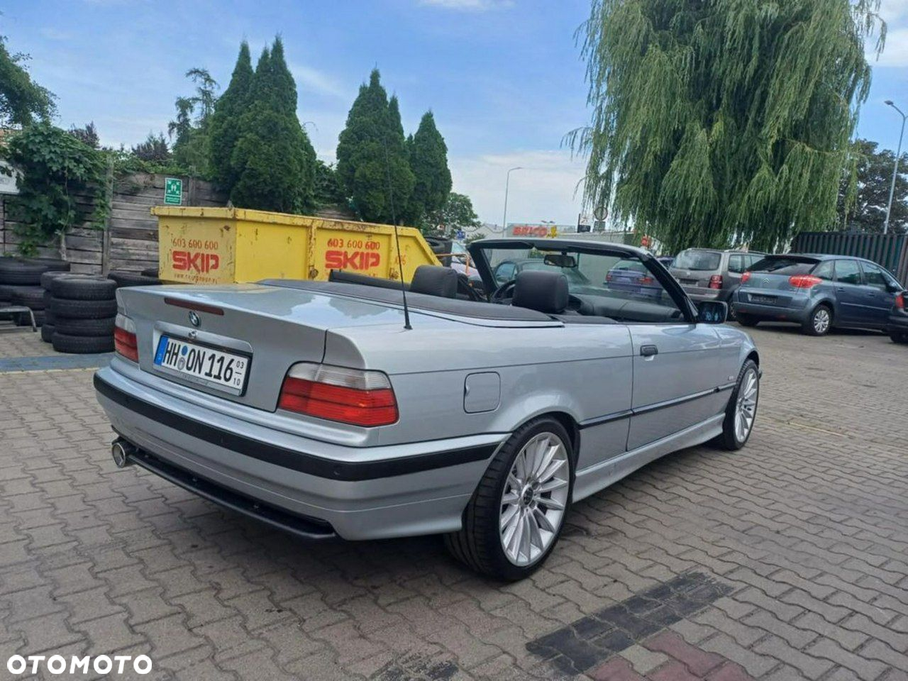BMW Seria 3 318i Cabriolet - 16