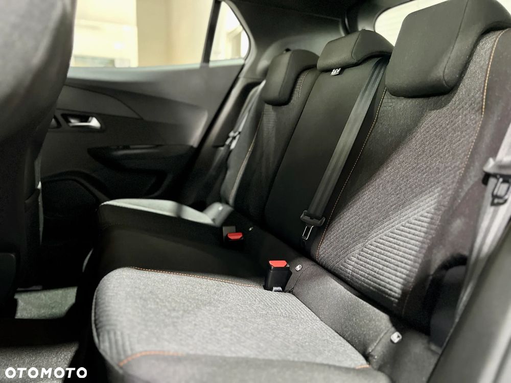 Peugeot 2008 PureTech mHEV Edition e-DCS6 - 12